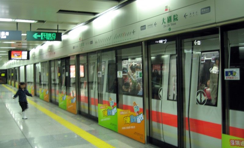 Shenzhen metro takes half-hearted swing at fare dodgers with low fines